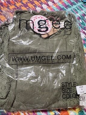 Unopened UMGEE TOP STYLE K5035 medium